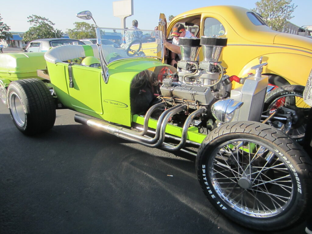 Room to spare for a travelin’ rod.