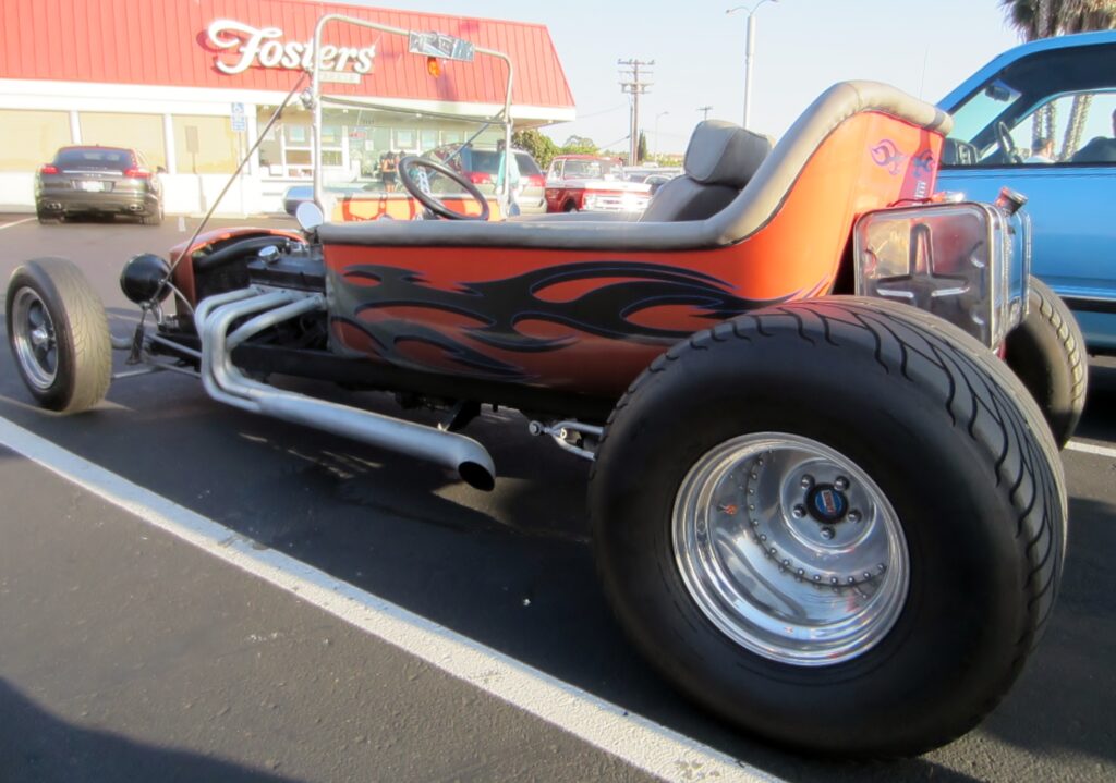 Gary Sinclair's 1915 Ford  T-bucket leg-burner. Love the long-tube headers