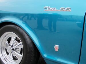 And true to its era with the Cragars.