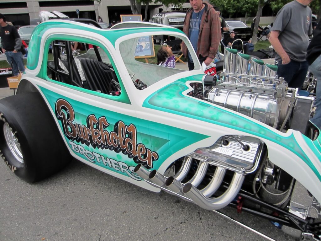 Drag racer humor: a Fiat Topolino skin.