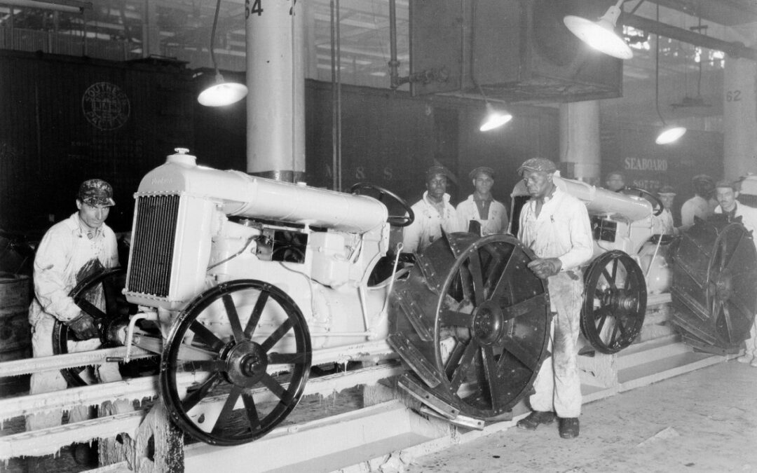 Vin Car Pic of the day: 1923 Ford tractor
