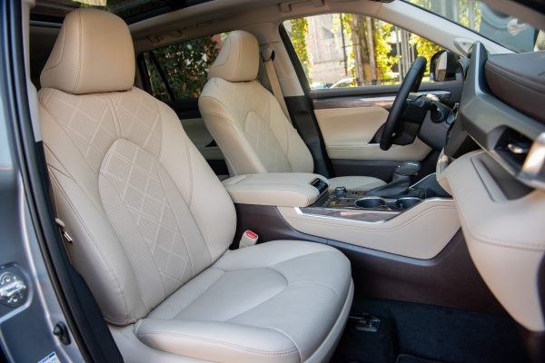 The leather-trimmed front seats in the Highlander