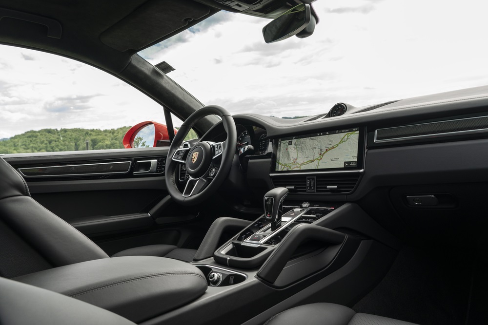 The Cayenne Coupe front seats