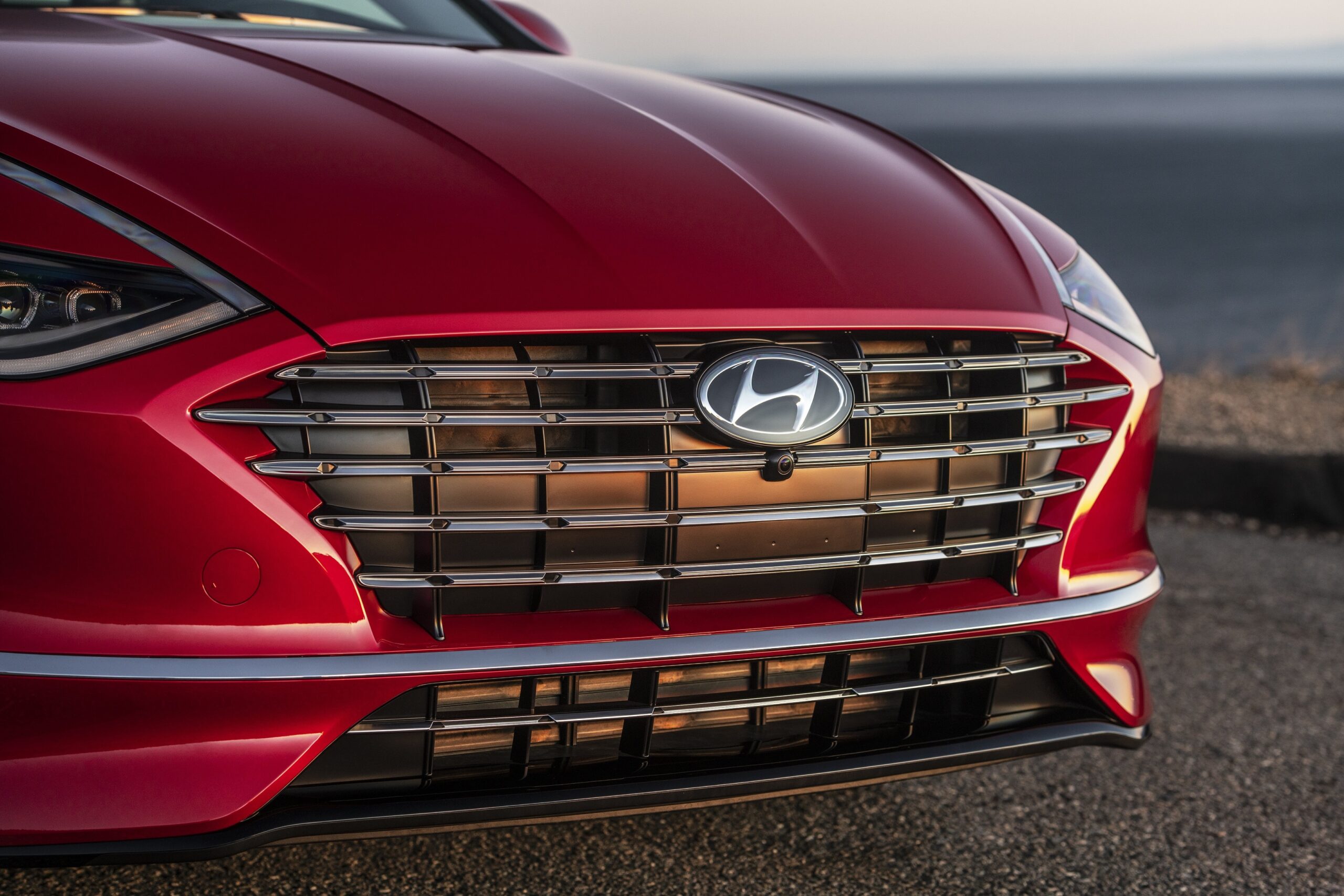 A view of the front grille of the Sonata

