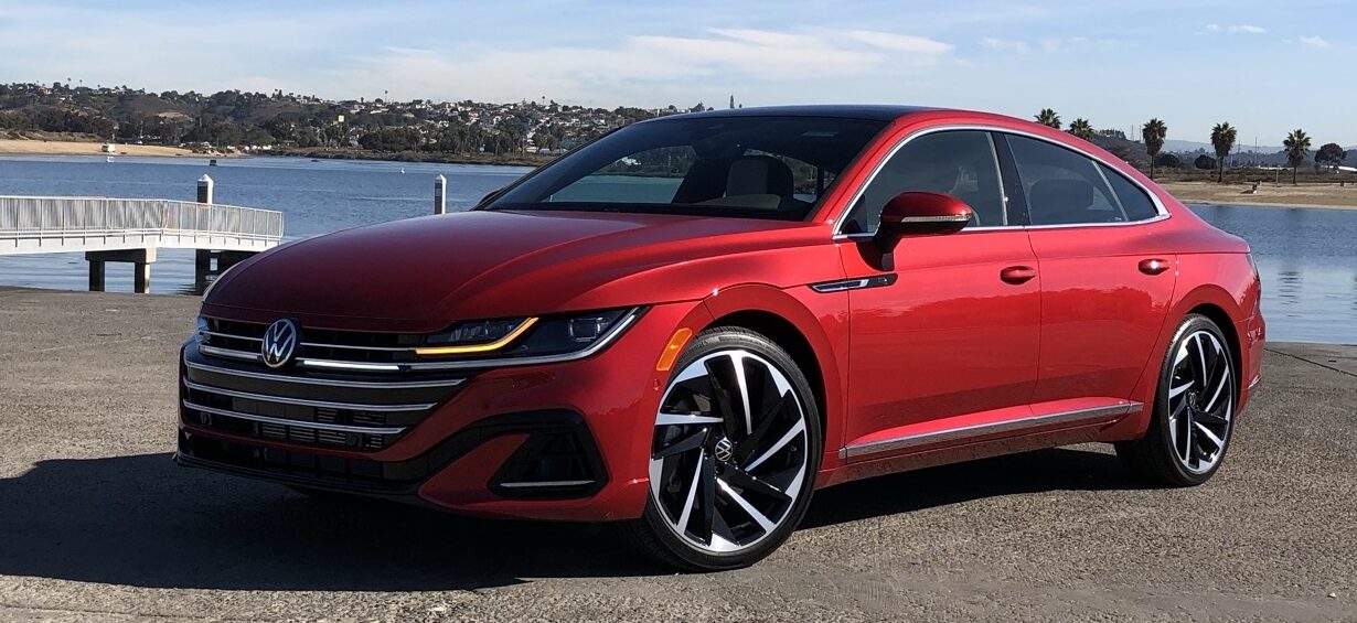 A front view of the 2021 VW Arteon