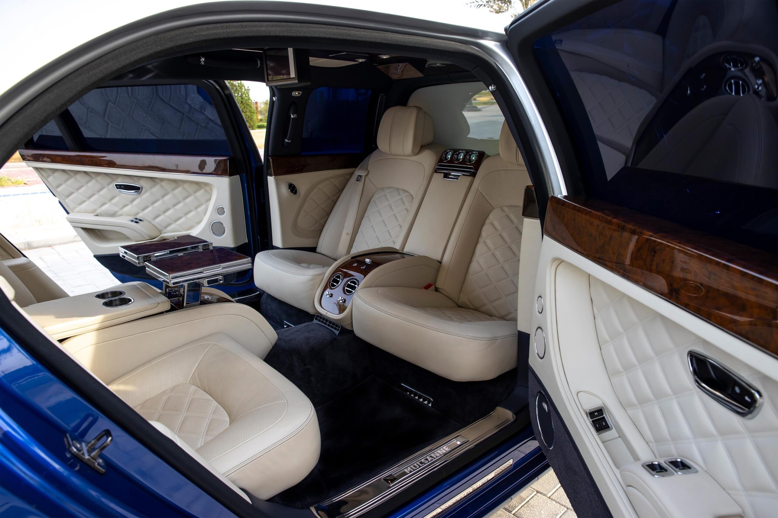 Mulsanne Grand Limousine forward-facing back Seats