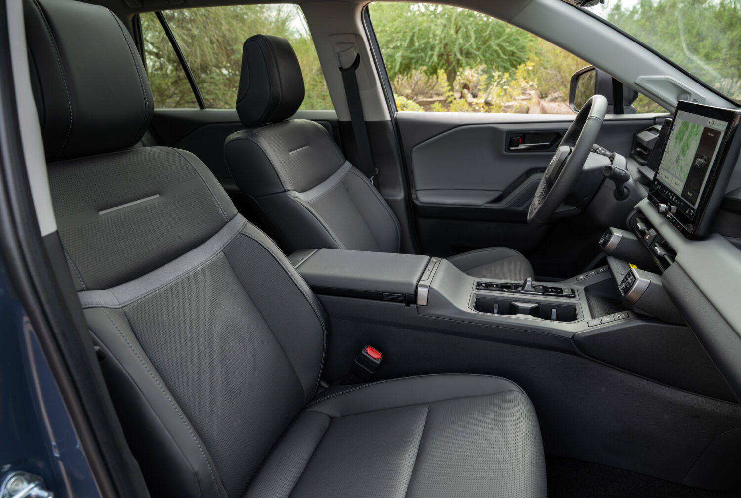 To blunt the transfer of noise and harshness to the cabin, high-damping adhesive has been applied to footwells and wheelhouses. Side mirrors and door seals have been reshaped to reduce wind noise.