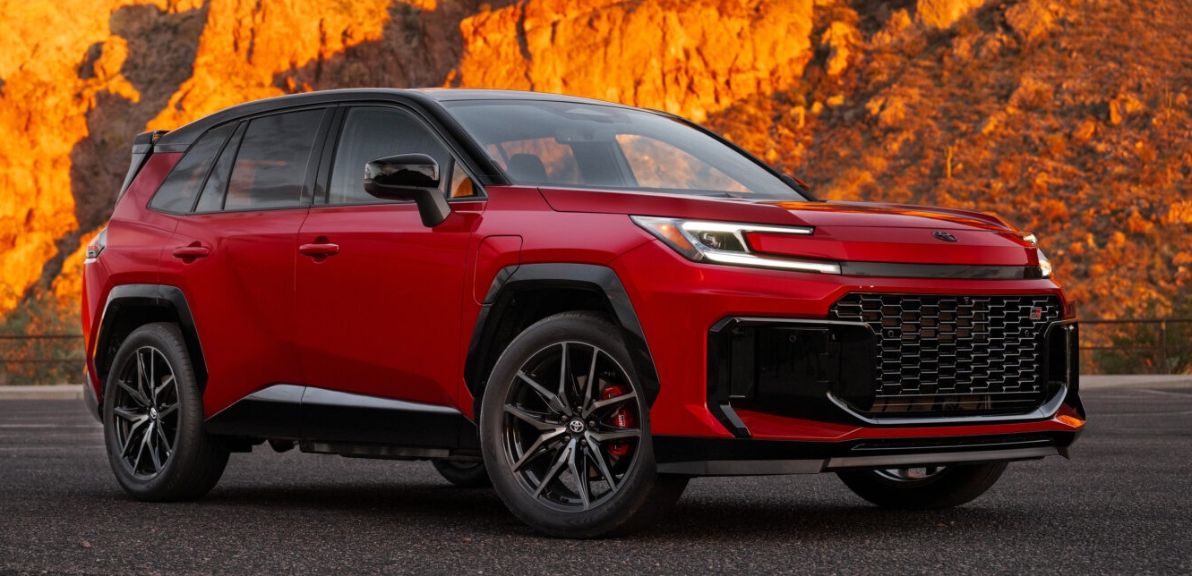 To differentiate the GR Sport from the standard RAV4 lineup, engineers focused on chassis rigidity and handling response.