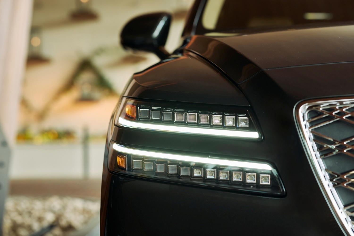 Genesis’ Two-Line LED headlights have Micro Lens Array (MLA) technology.